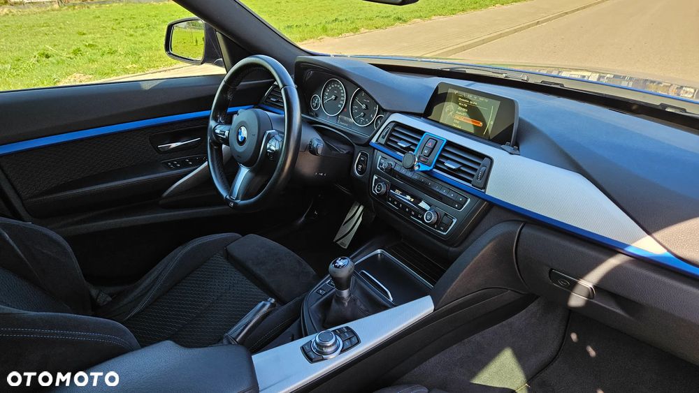 BMW 3GT 318d M Sport - 22