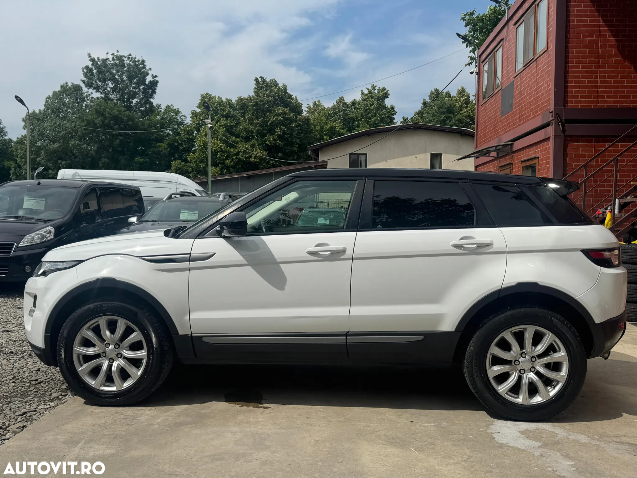 Land Rover Range Rover Evoque - 14