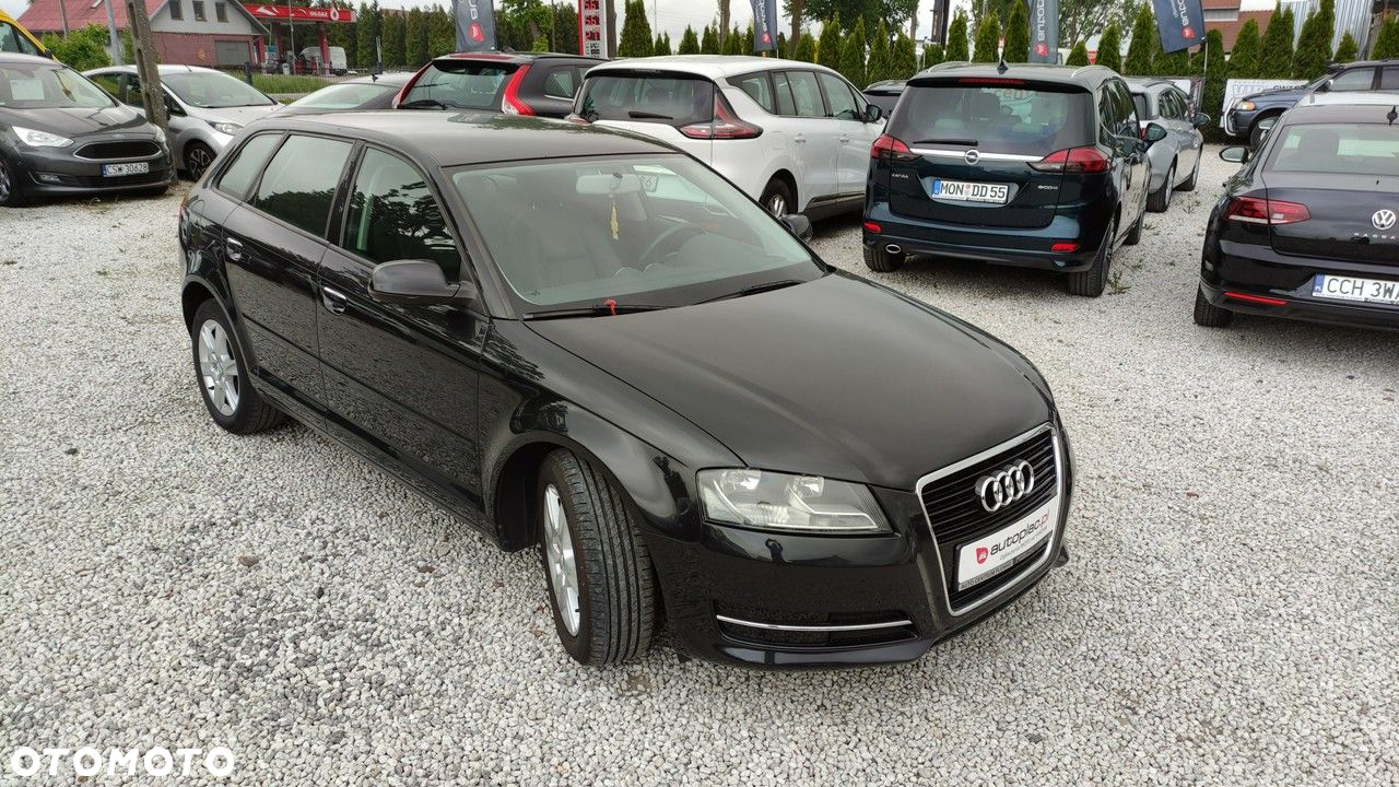 Audi A3 1.6 TDI DPF Attraction - 18