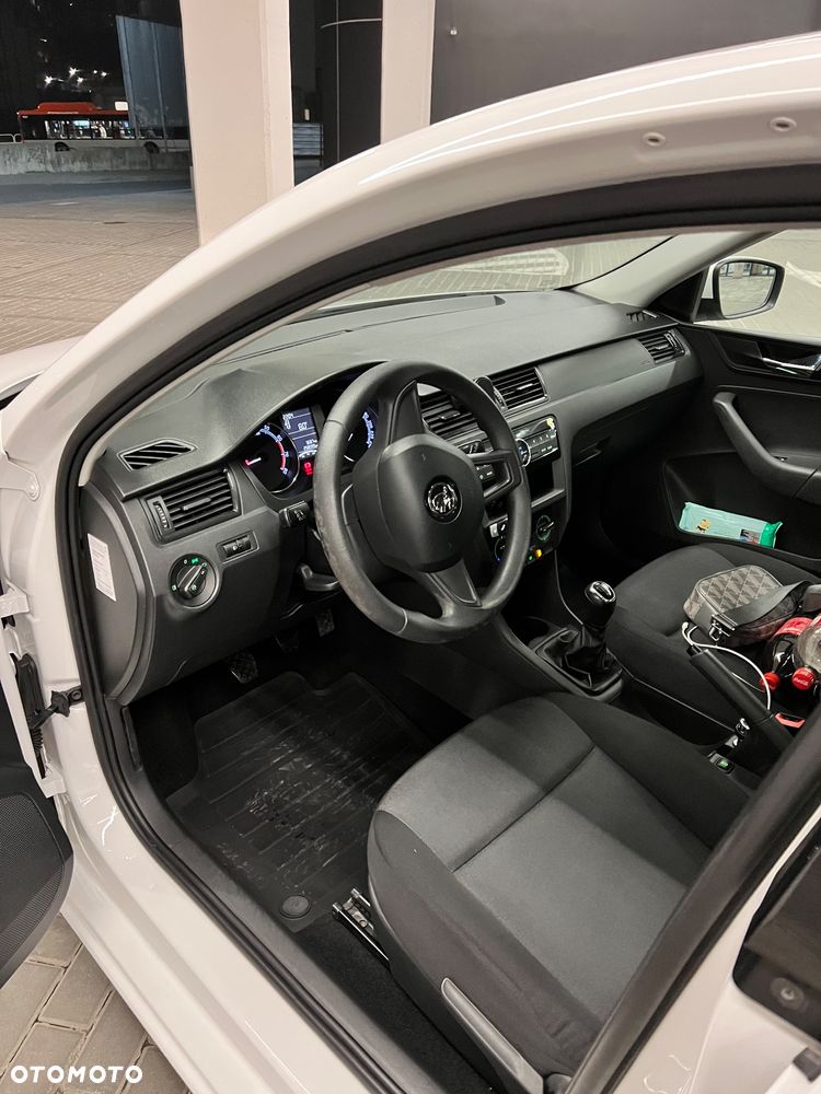 Skoda RAPID 1.0 TSI Active - 4