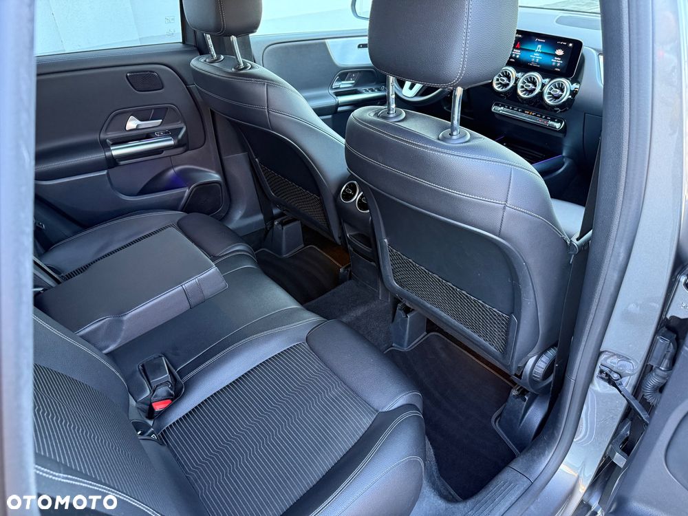 Mercedes-Benz Klasa B 180 7G-DCT - 14