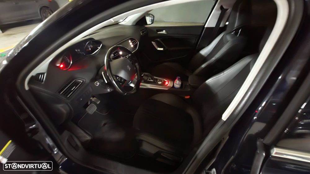 Peugeot 308 SW 1.5 BlueHDi Allure Pack EAT8 - 12