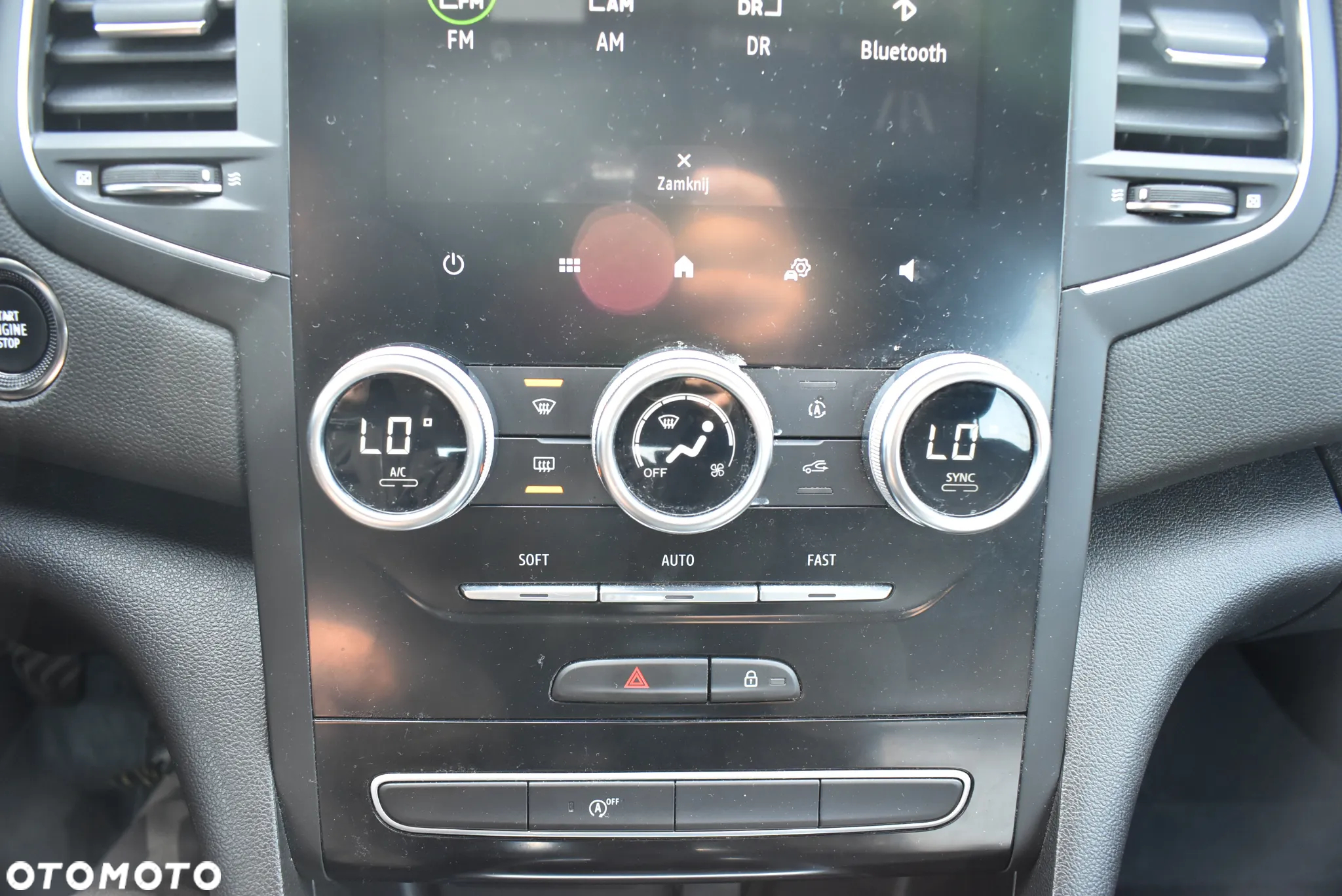 Renault Megane 1.3 TCe FAP Zen - 28