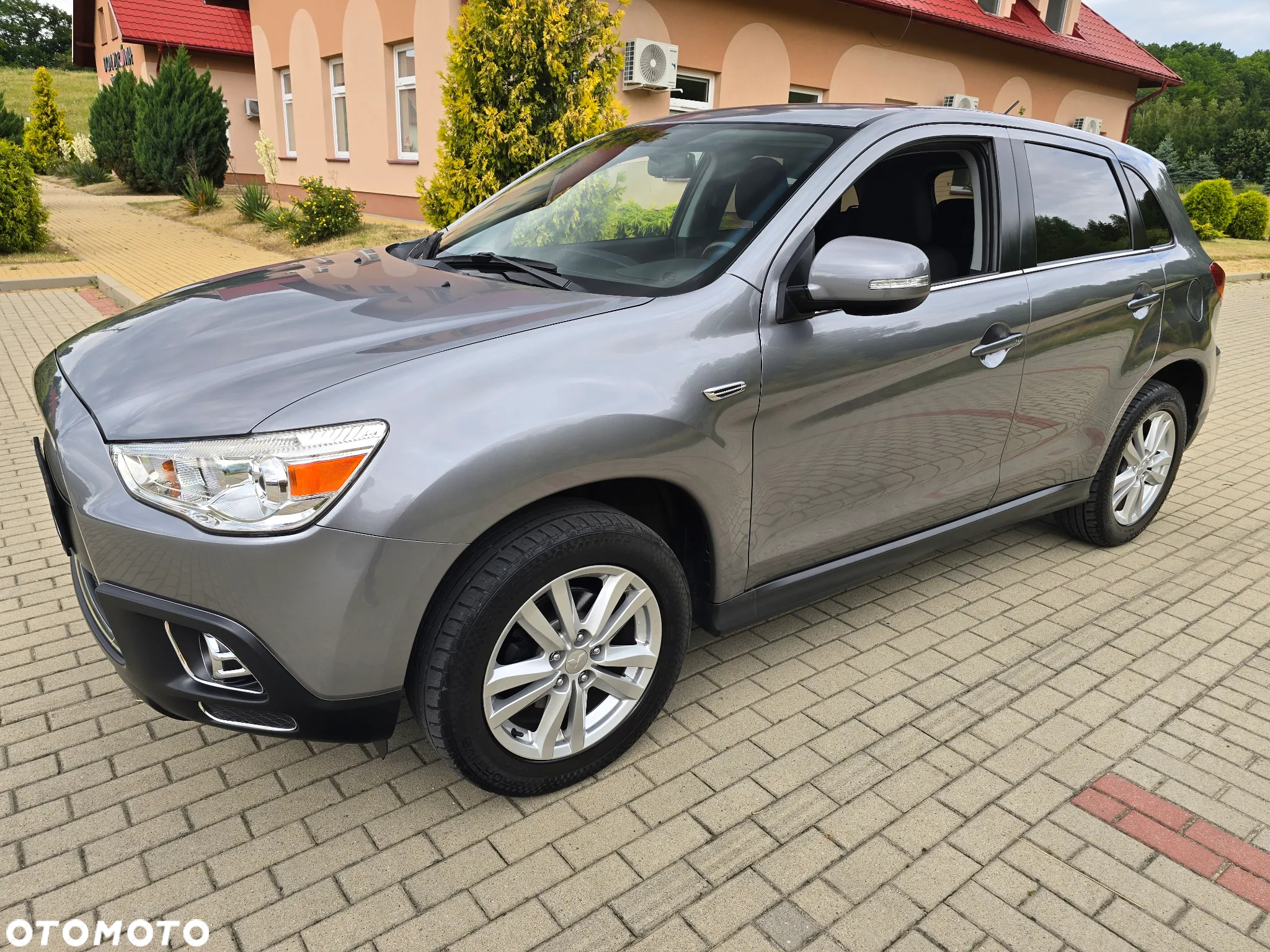 Mitsubishi ASX 1.6 2WD Comfort Edition - 12