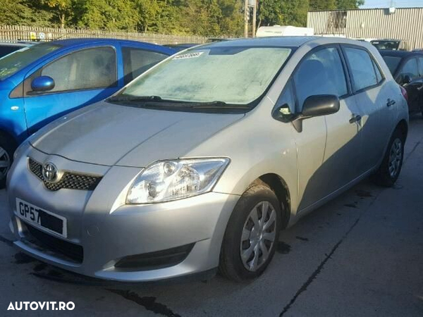 Dezmembrez Toyota Auris 14 D4D Diesel