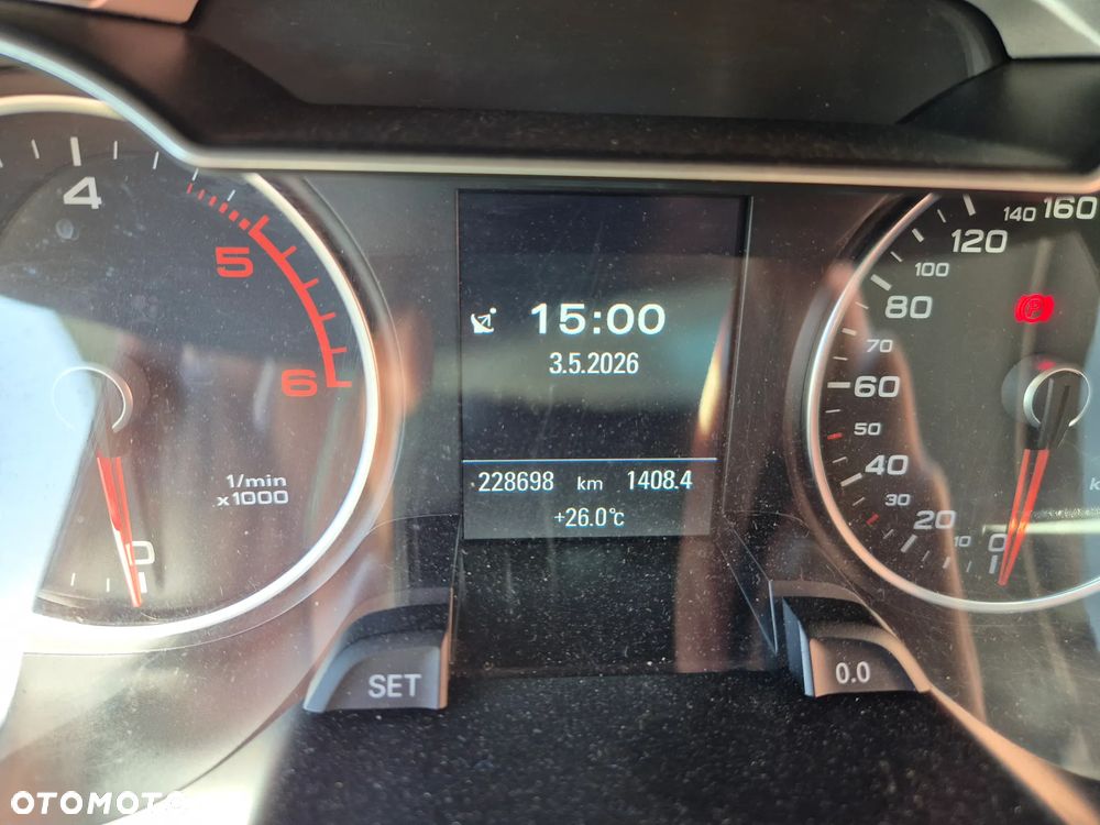 Audi A4 Avant 2.0 TDI DPF clean diesel multitronic Ambiente - 8