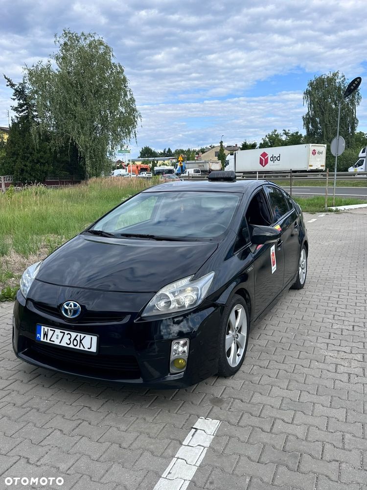 Toyota Prius - 4