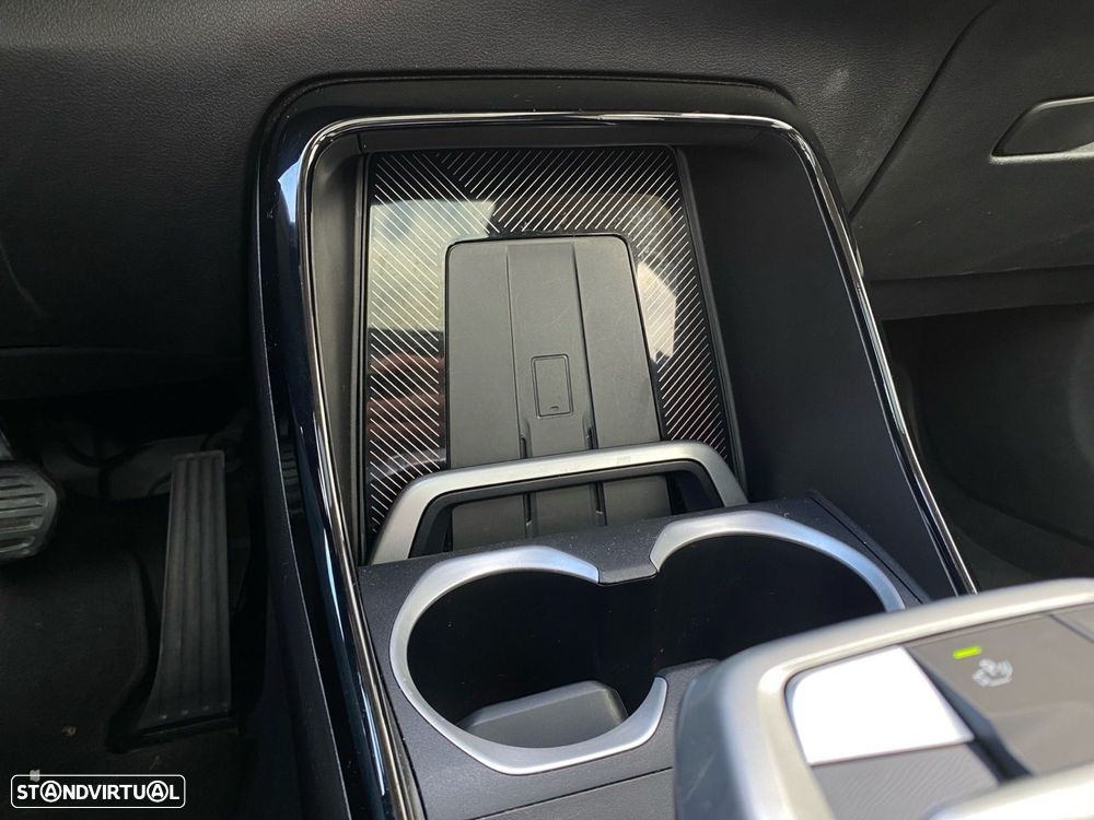 BMW iX1 eDrive20 xLine - 12
