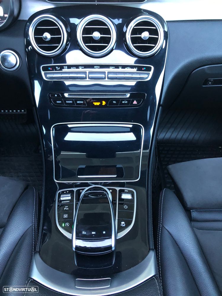 Mercedes-Benz GLC 220 d 4Matic 9G-TRONIC AMG Line - 28