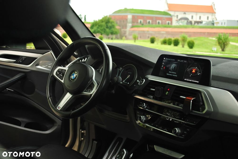 BMW X3 xDrive20d M Sport - 11