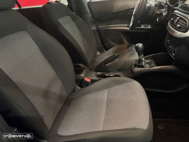 Fiat Tipo Station Wagon 1.3 M-Jet Street - 27