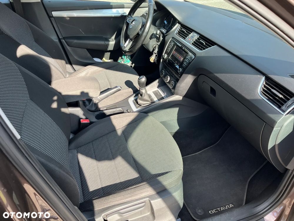 Skoda Octavia 1.6 TDI Ambition - 6