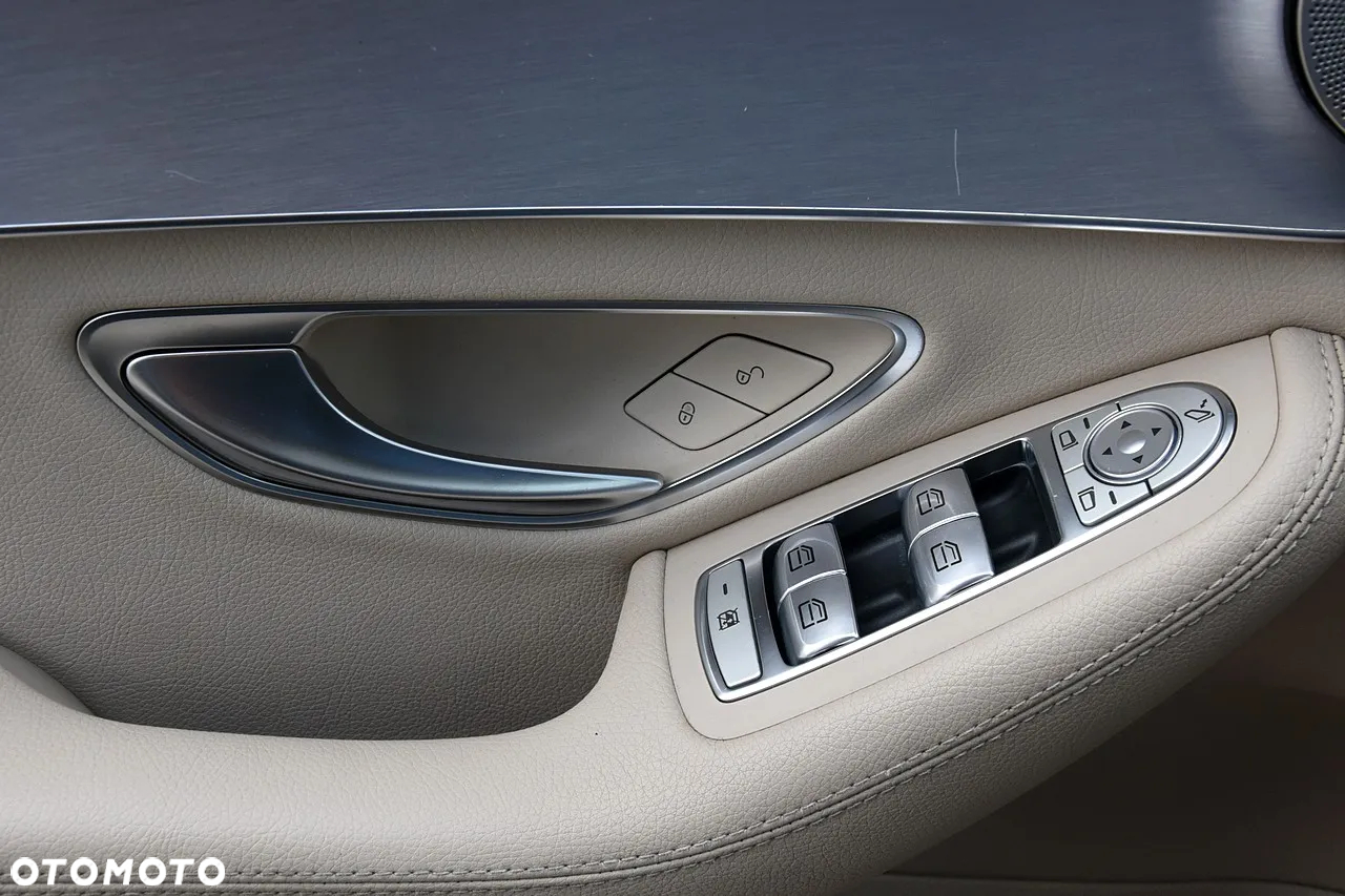 Mercedes-Benz Klasa C 200 4MATIC 9G-TRONIC - 13