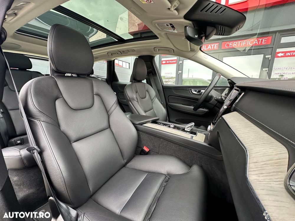 Volvo XC 60 Recharge T6 Twin Engine eAWD Inscription Expression - 23