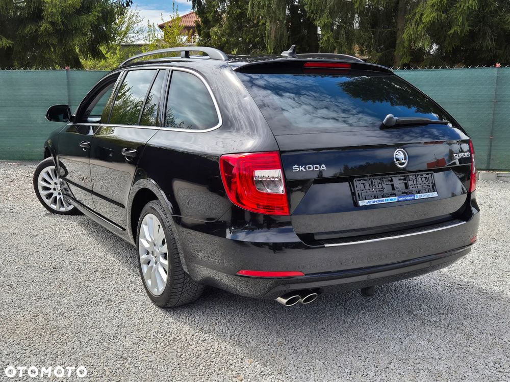 Skoda Superb 2.0 TDI PD DSG Elegance - 16