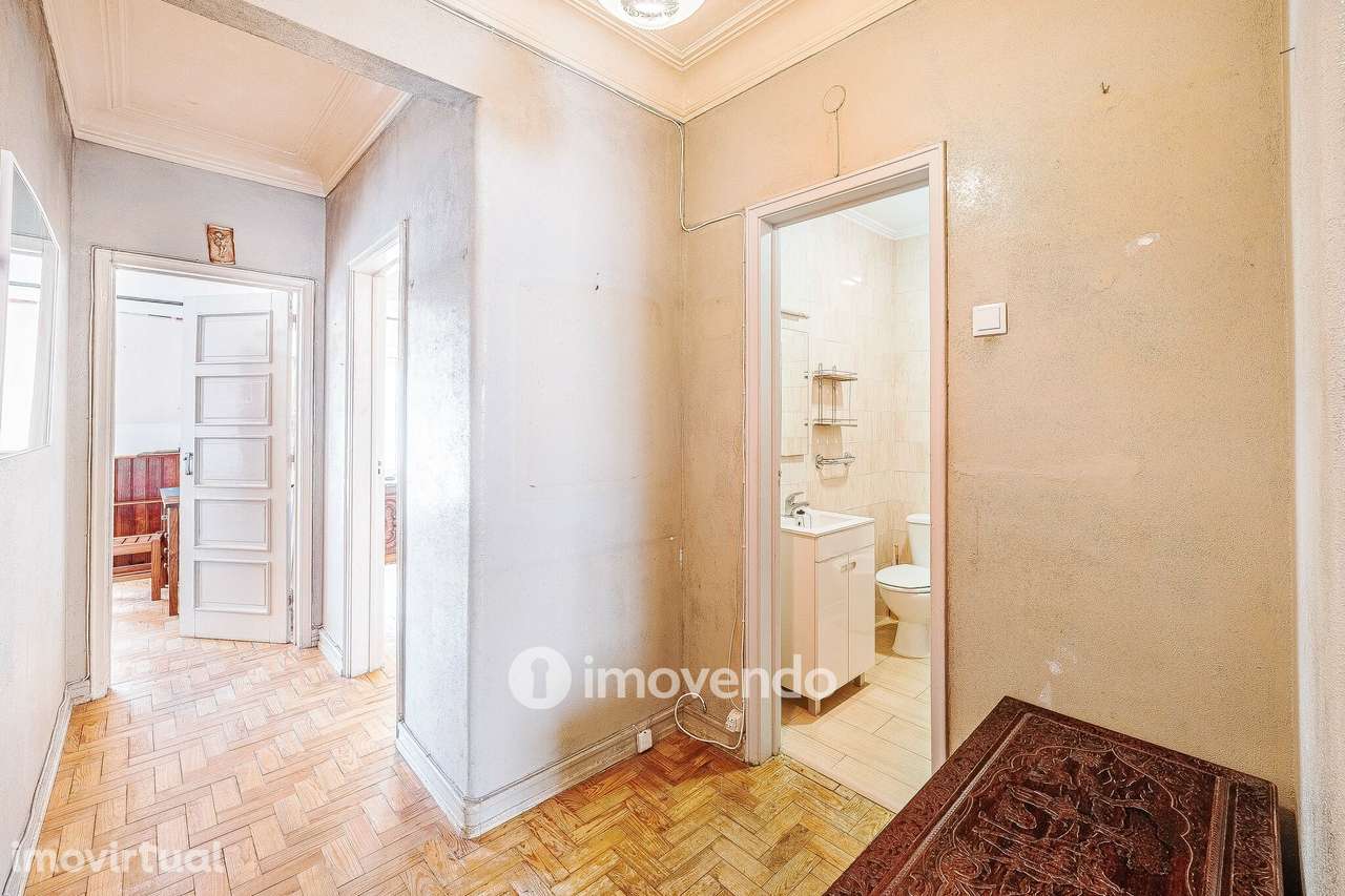 Apartamento T2 com duas varandas, na Graça, em Lisboa - Grande imagem: 2/39