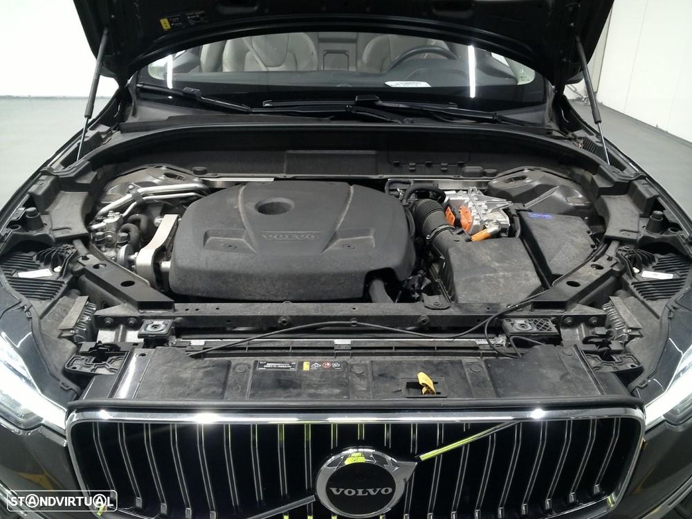 Volvo XC 60 2.0 T6 PHEV Inscription AWD - 8