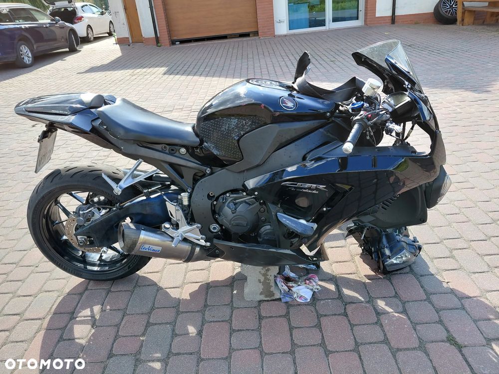 Honda CBR - 6