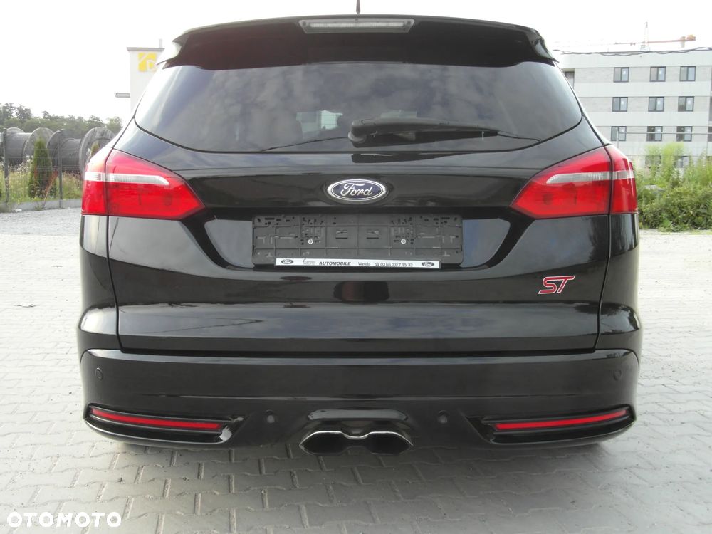 Ford Focus 2.0 EcoBoost ST mit Leder-Sport-Paket - 7