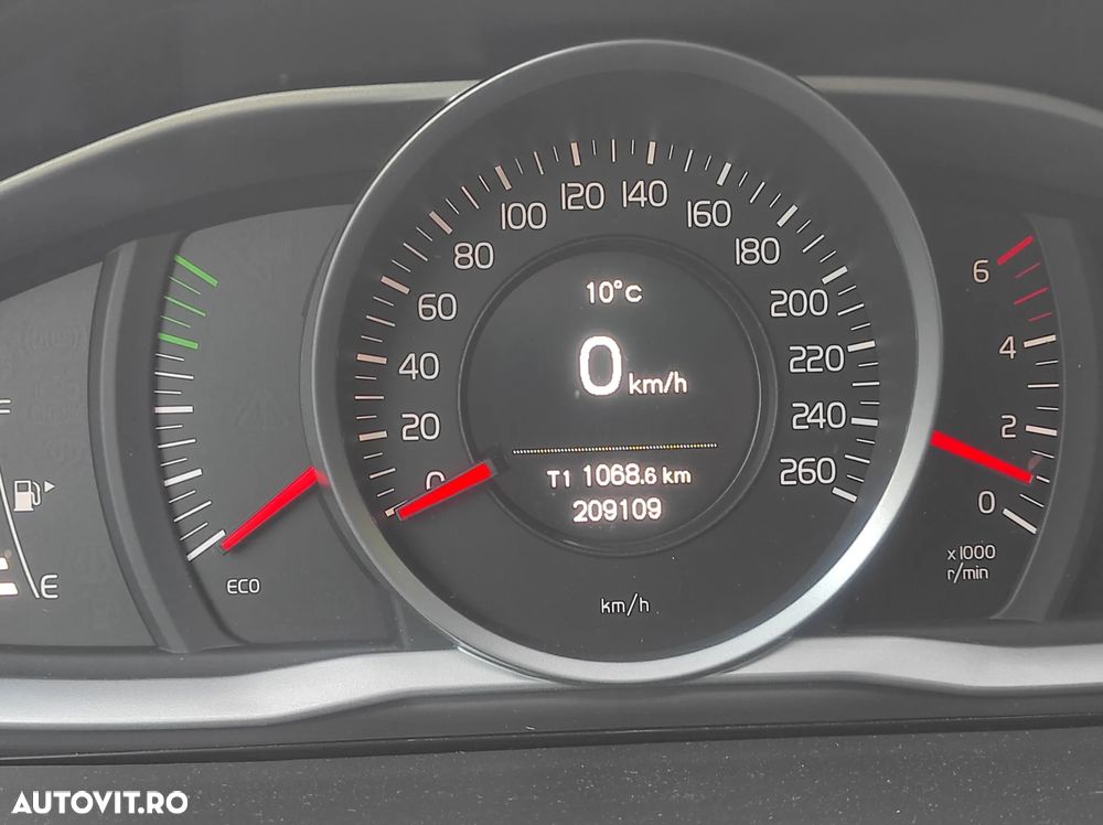 Volvo V60 D4 Kinetic - 11