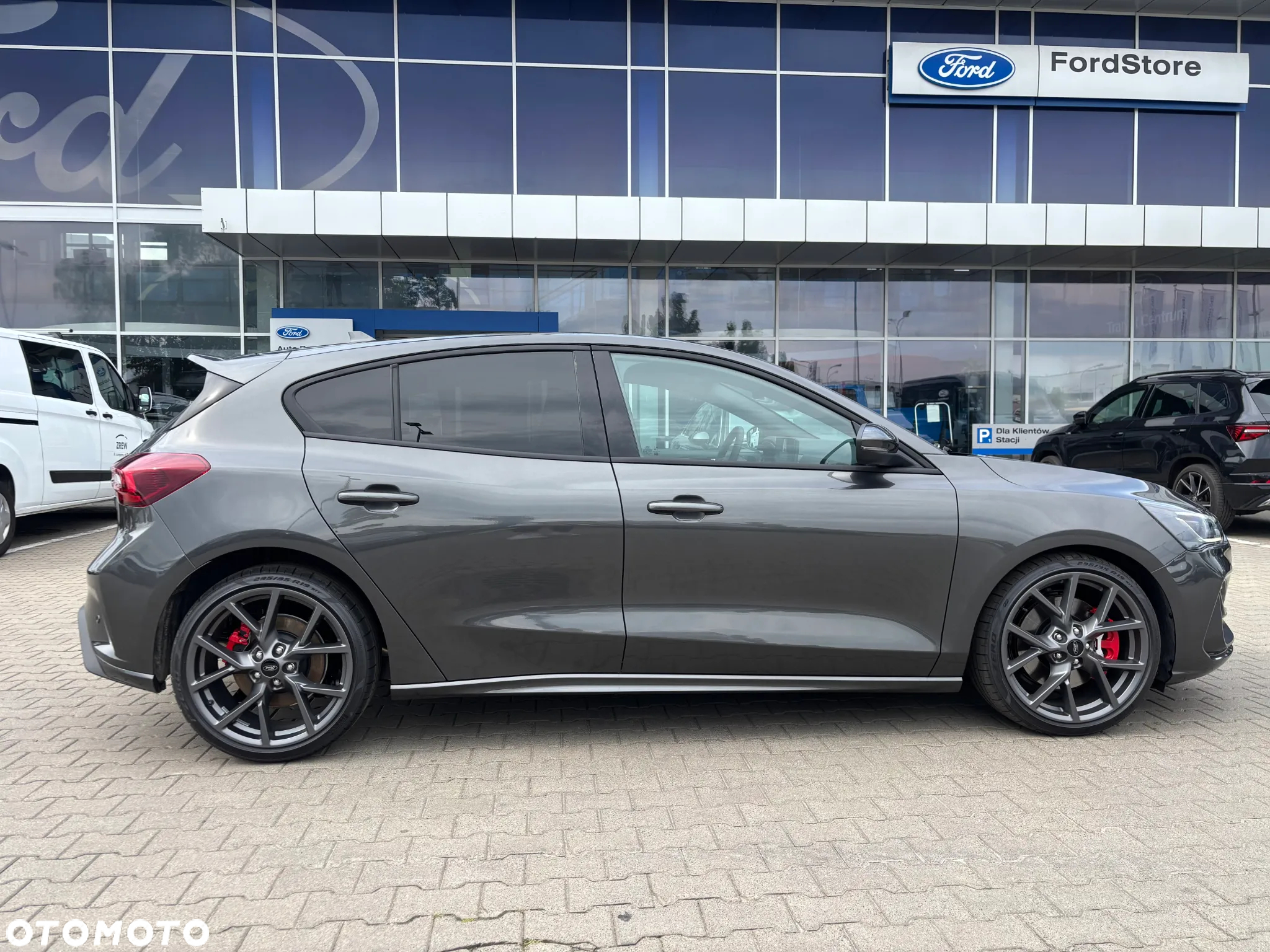 Ford Focus 2.3 EcoBoost ST X - 11