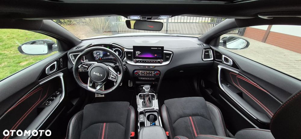 Kia ProCeed 1.6 T-GDI GT DCT - 23