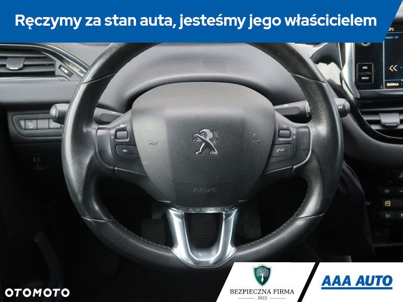 Peugeot 208 - 16