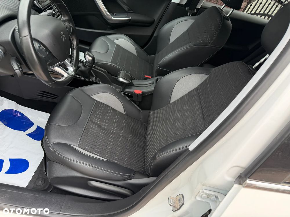 Peugeot 2008 1.5 BlueHDi Allure - 11