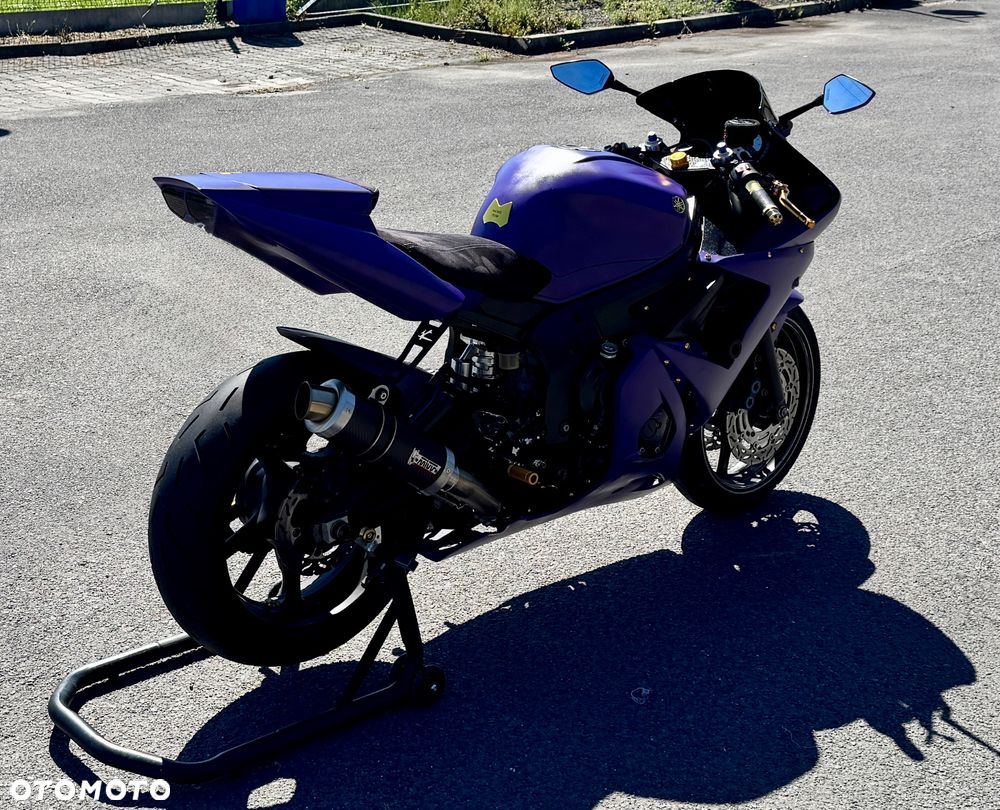 Yamaha R6 - 5