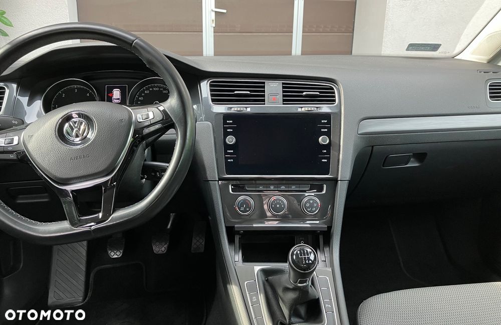 Volkswagen Golf 1.6 TDI BMT Comfortline - 5