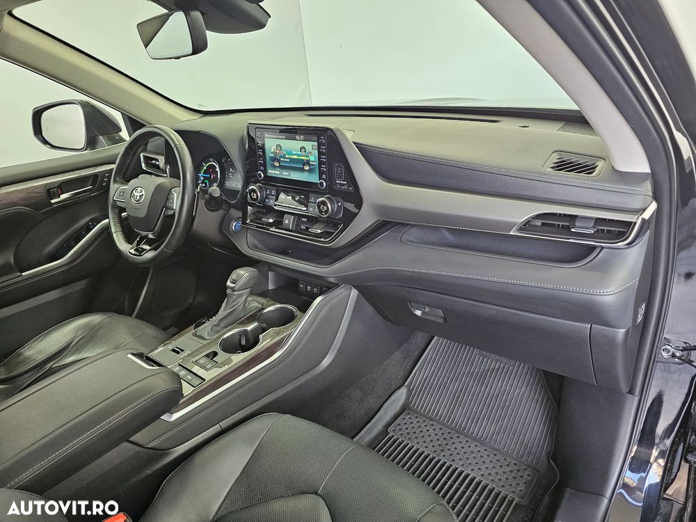 Toyota Highlander 2.5 L Dynamic Force 248CP Executive Metallic - 35