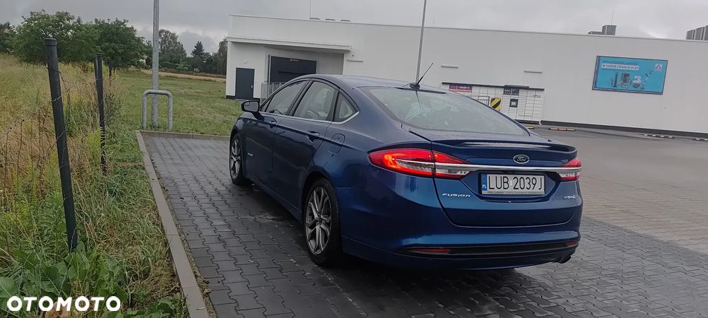 Ford Fusion - 7