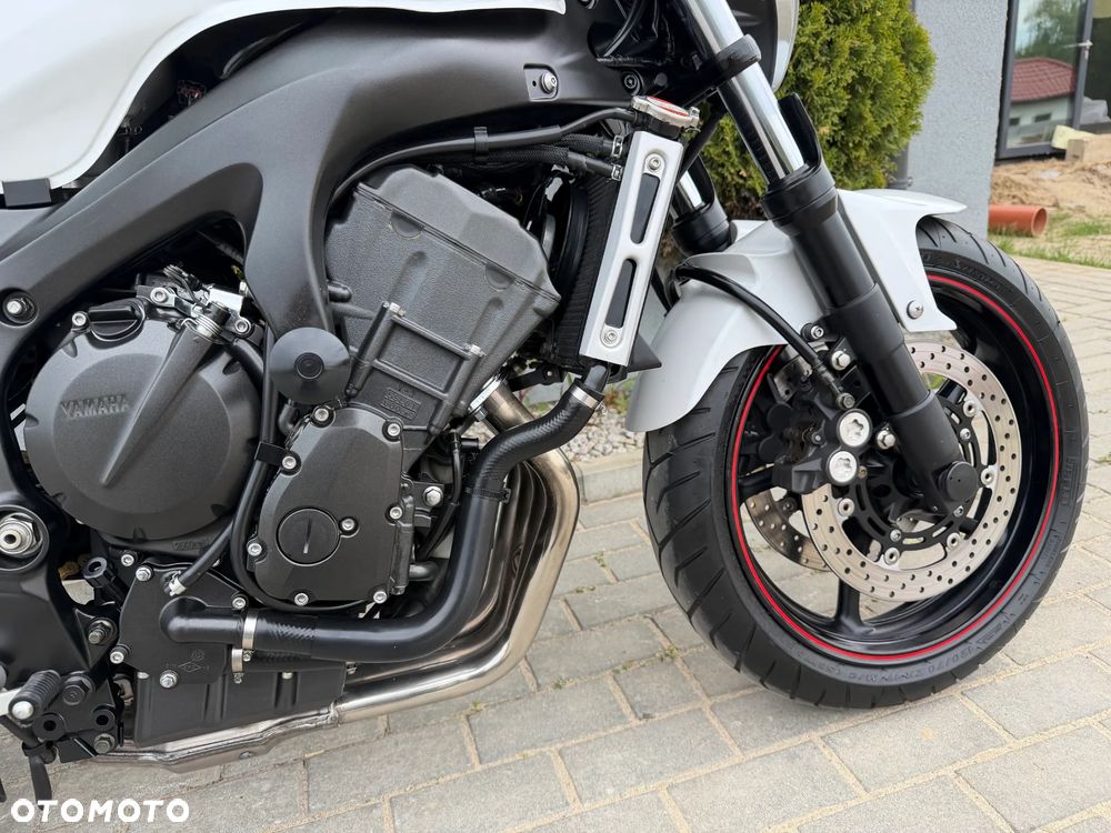 Yamaha FZ - 29