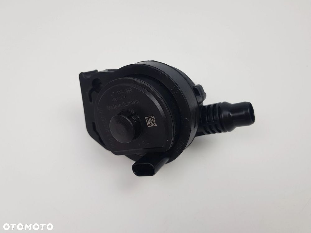 Dodatkowa Pompka Pompa wody BMW X1 U11 5A020E0 - 2