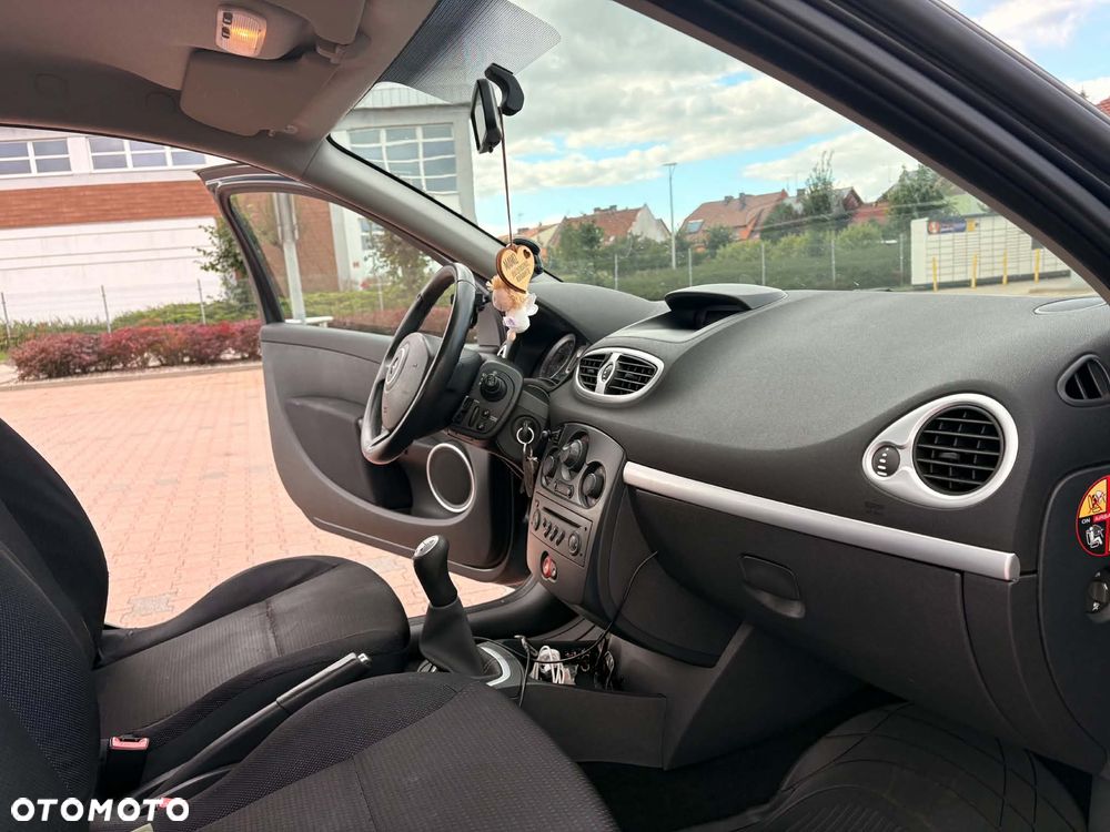 Renault Clio - 13