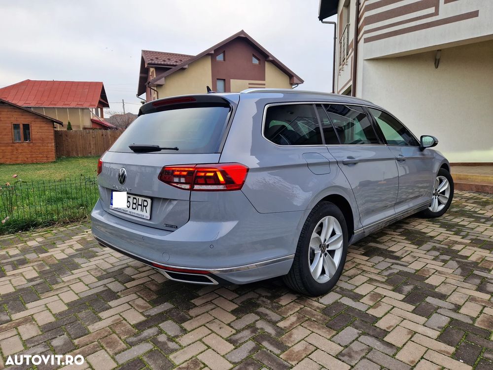 Volkswagen Passat 2.0 TDI DSG 4Mot Highline - 3