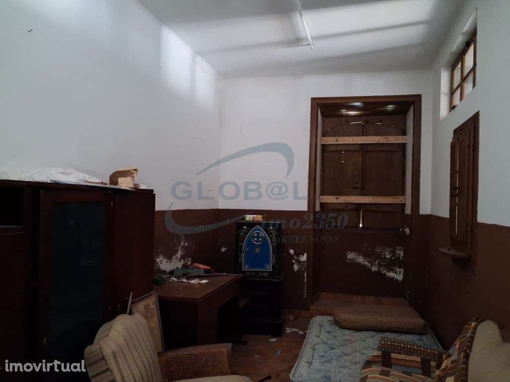 Projeto Imobiliário no Centro de Alcanena | 3.640 m² com Elevado Po... - Grande imagem: 2/22