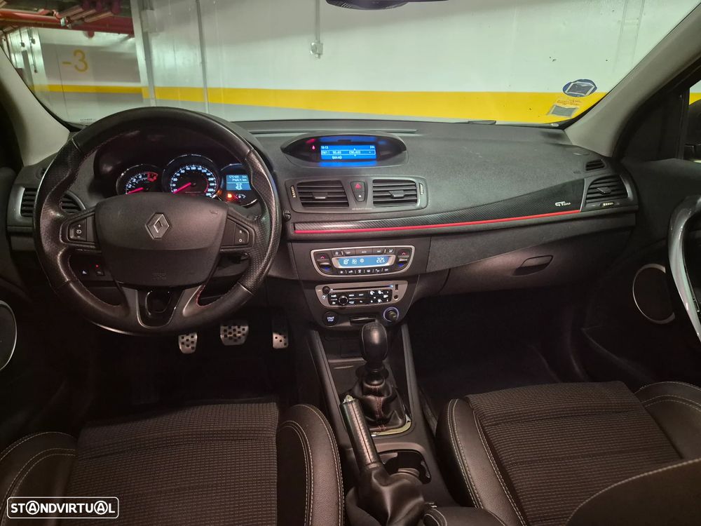 Renault Mégane Sport Tourer 1.5 dCi GT Line - 29