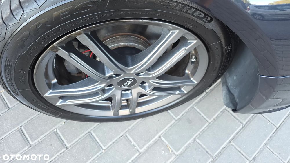 Audi A4 Avant 2.0 TDI - 19