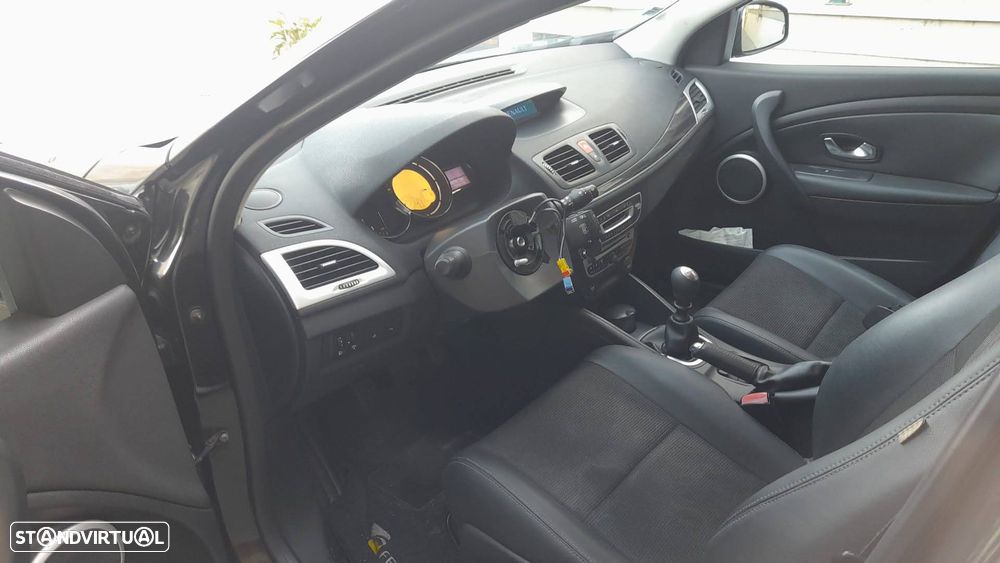 Renault Mégane Sport Tourer 1.5 dCi Dynamique S - 4