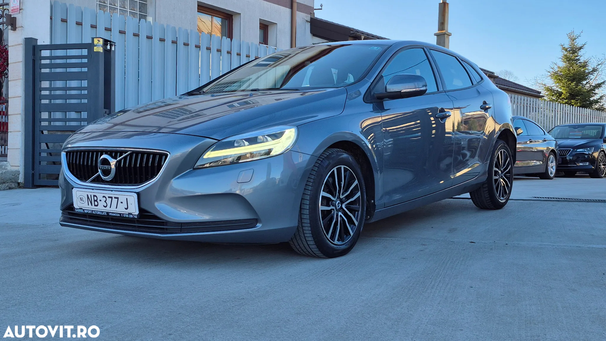 Volvo V40 D3 Aut. Summum - 6