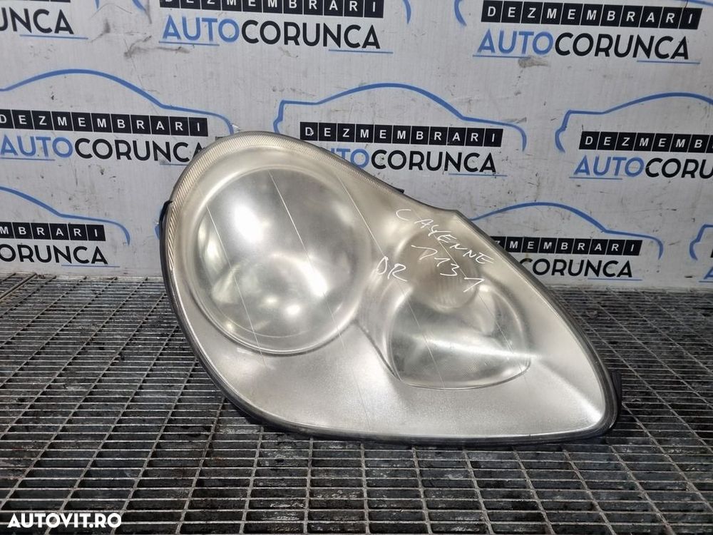 Far Dreapta Porsche Cayenne 2002 - 2006 SUV 4 Usi (1131) Fara xenon - 1