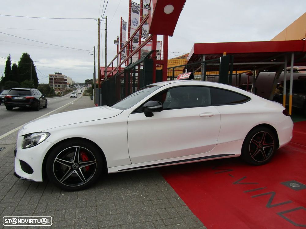 Mercedes-Benz C 180 AMG Line - 19