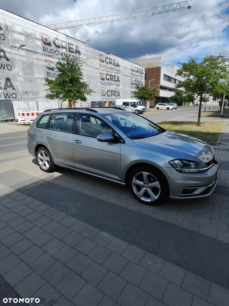 Volkswagen Golf - 2