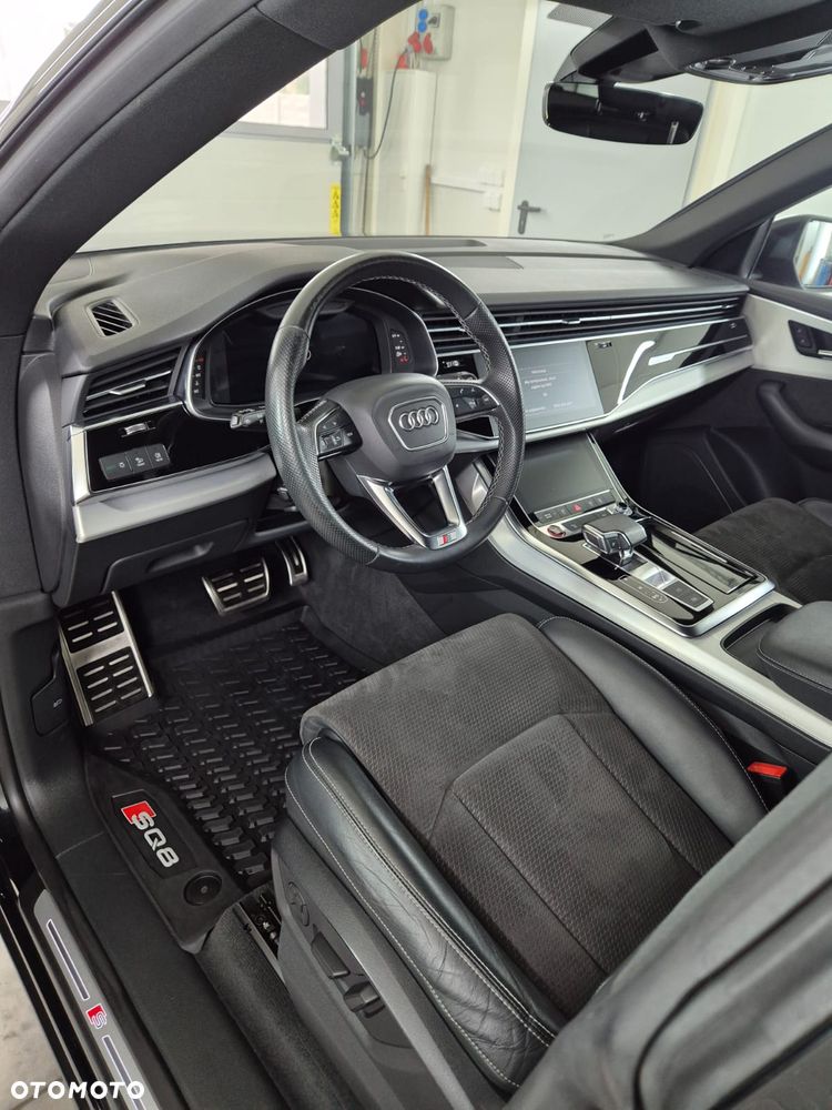 Audi SQ8 - 14
