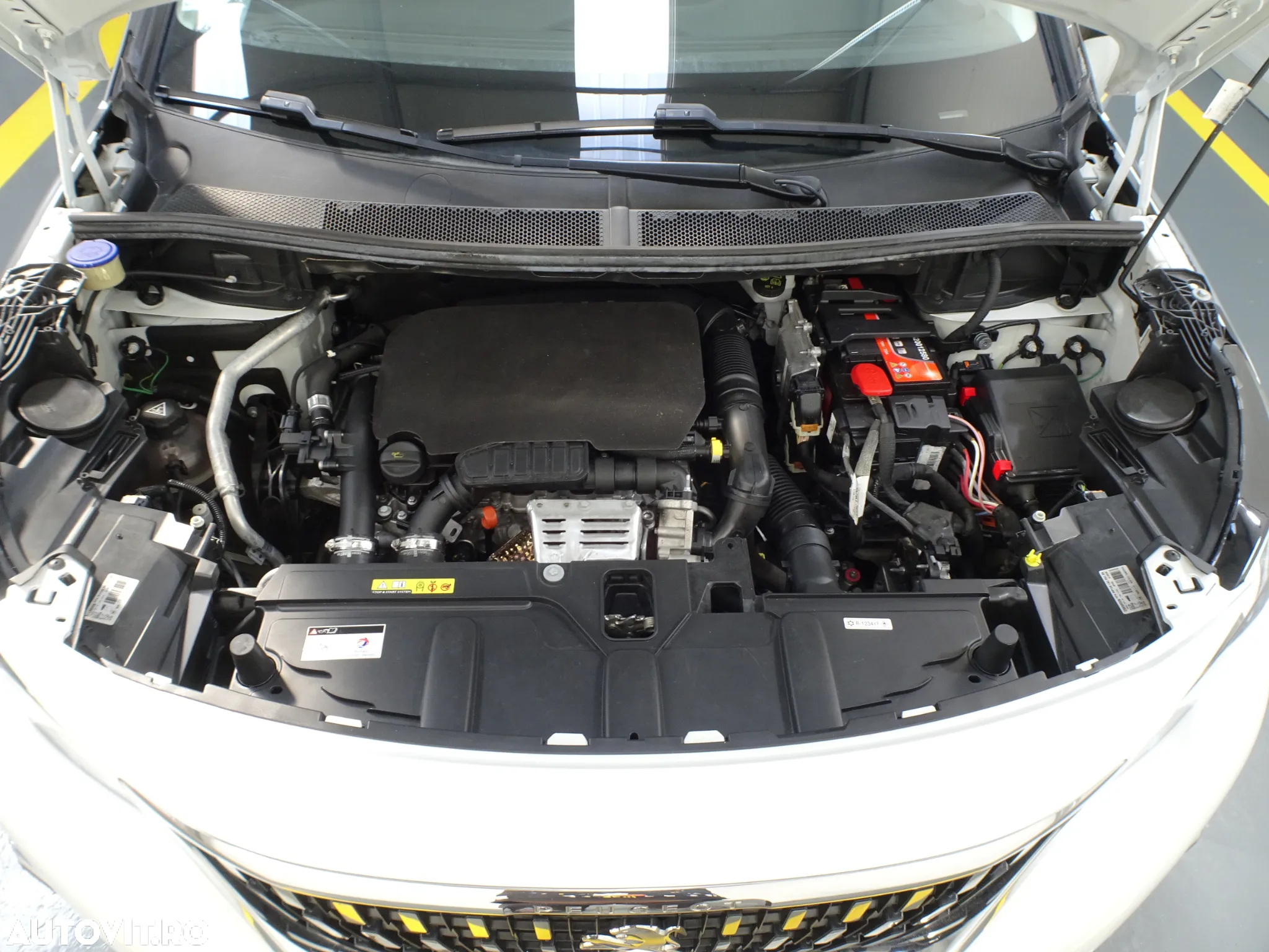 Peugeot 3008 PureTech 130 Stop & Start GPF EAT8 Crossway - 26
