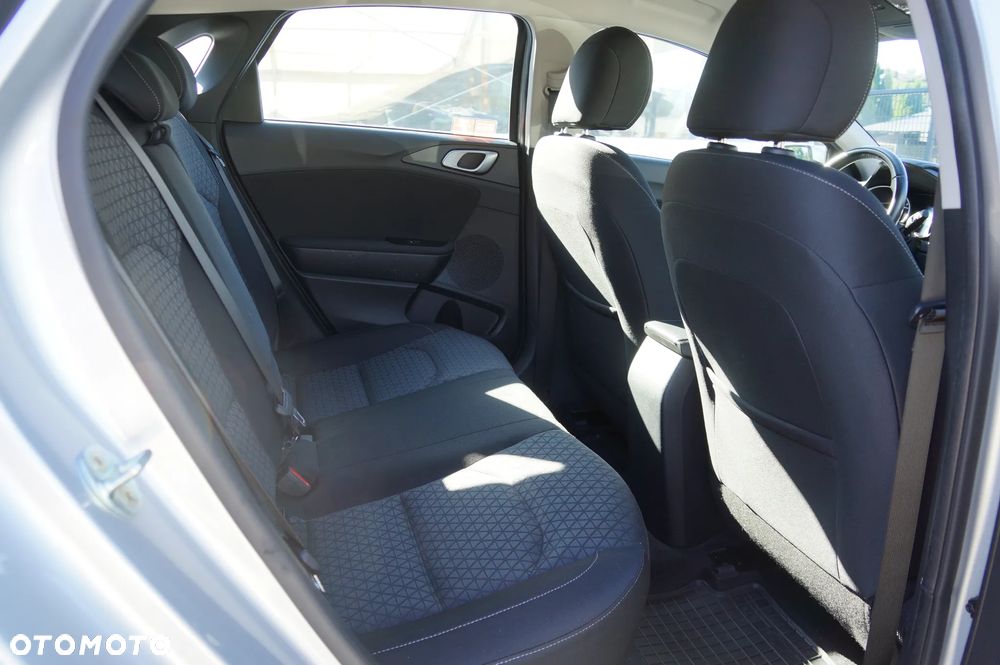 Kia Ceed 1.6 CRDi SCR L - 27