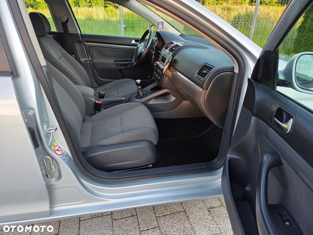 Volkswagen Passat 1.9 TDI Comfortline - 8