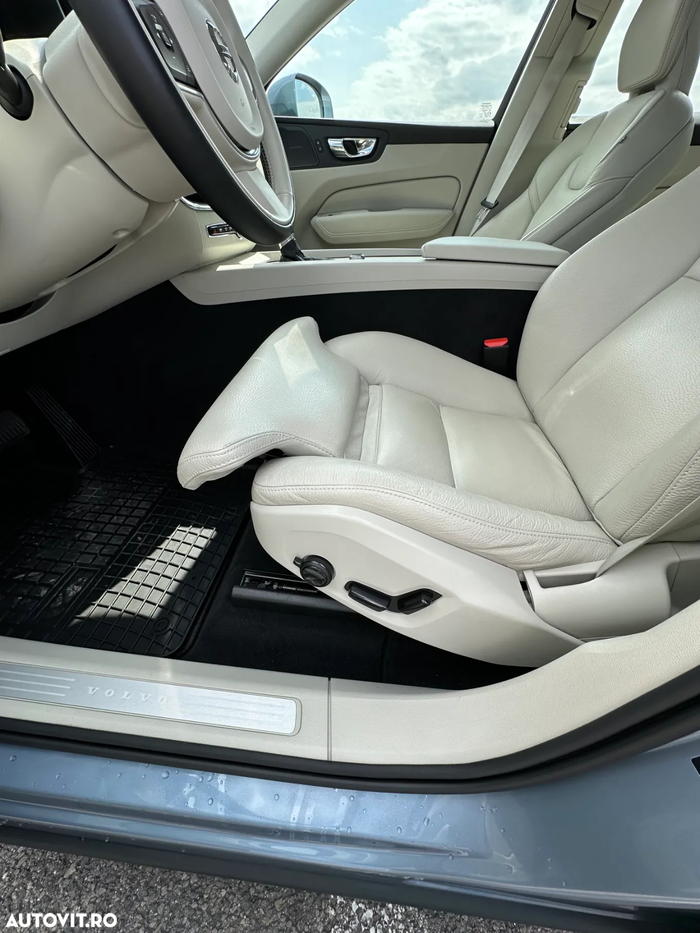 Volvo XC 60 D4 Momentum Pro - 18