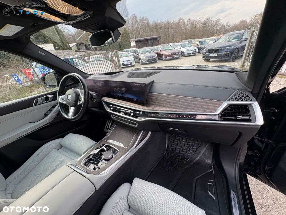 BMW X7 xDrive40i mHEV Individual Edition sport - 36